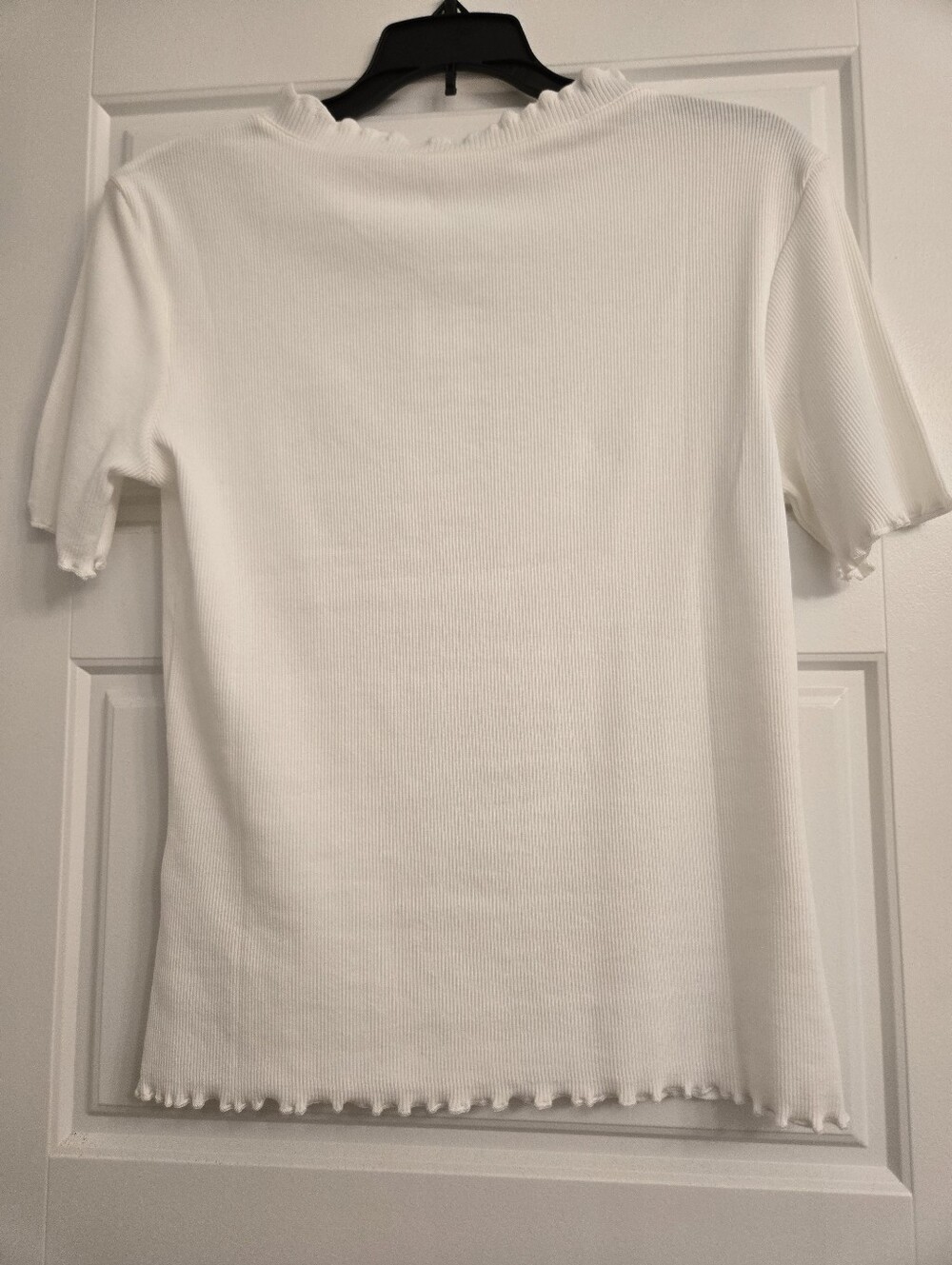 H&M Top - Picture 2 of 4